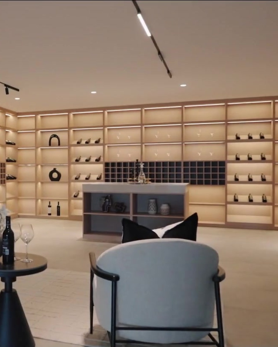 No. 50A Park Avenue — property film
